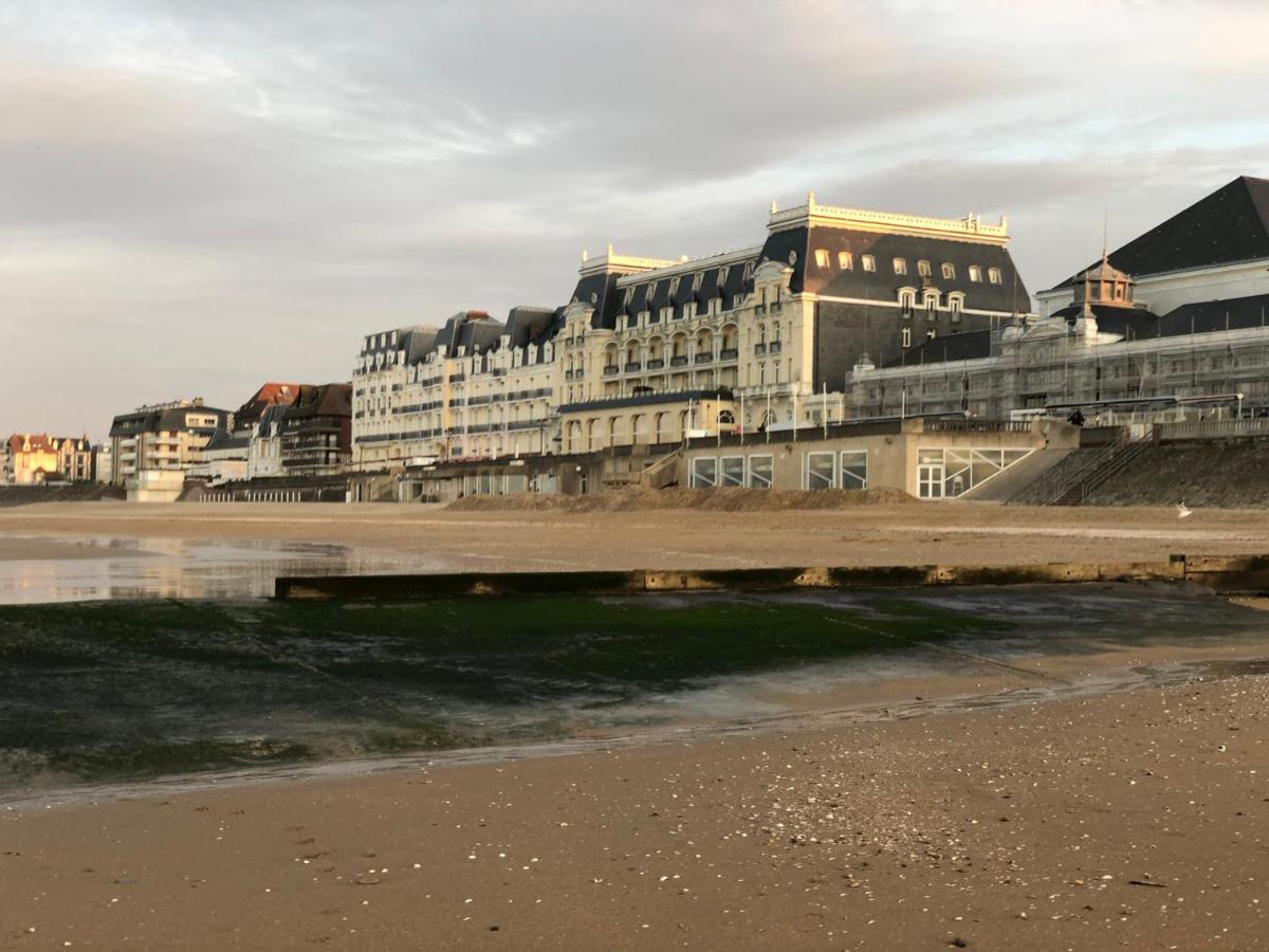 Cabourg Plage A 200M Plage Екстер'єр фото